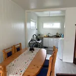 House On The 아파트