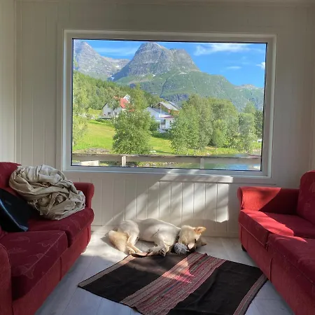 House On The Διαμέρισμα Bogen (Nordland)