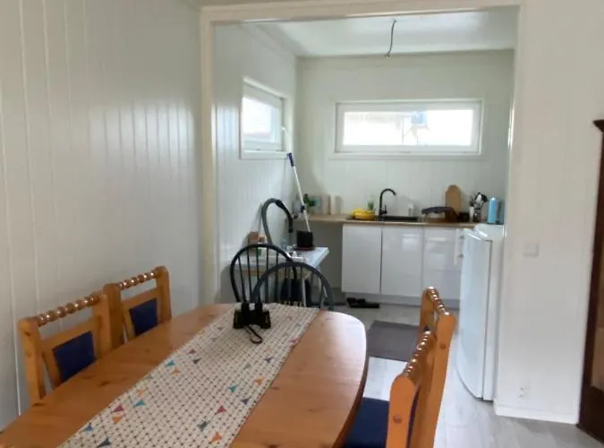 House On The アパート