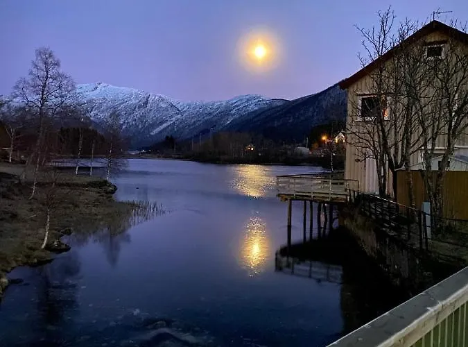 House On The アパート